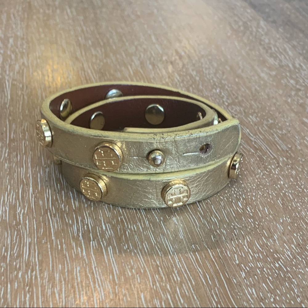 Tory Burch double wrap stud bracelet in gold